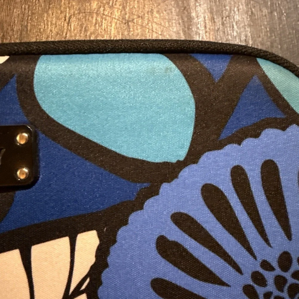 Vera Bradley Neoprene Blue Bayou Tablet/iPad Sleeve Blue Bayou Padded 10x8 Bag